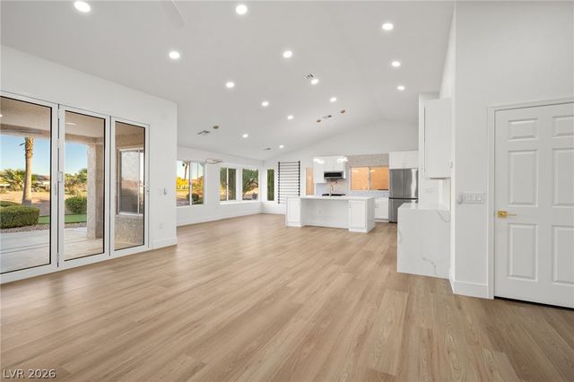 2808 Crown Ridge Drive, Las Vegas, NV 89134