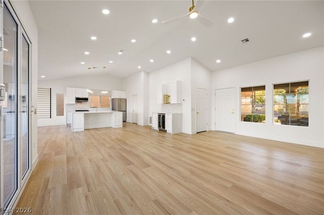 2808 Crown Ridge Drive, Las Vegas, NV 89134