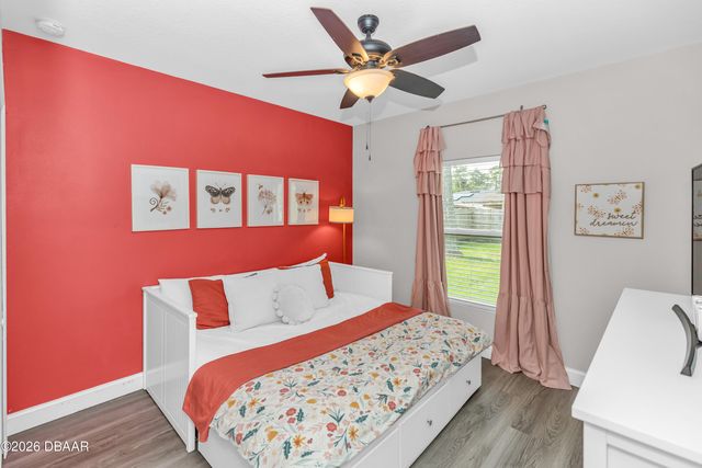 1978 10th Avenue, Deland, FL 32724