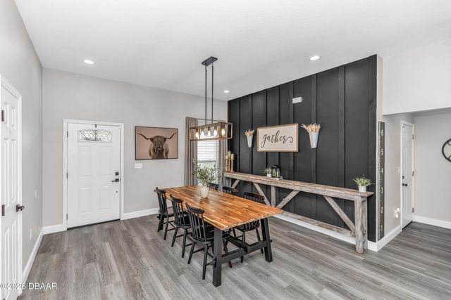 1978 10th Avenue, Deland, FL 32724