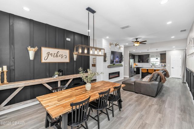 1978 10th Avenue, Deland, FL 32724