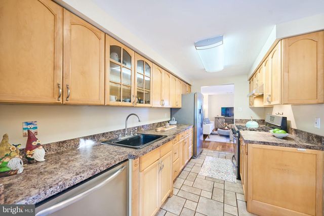 14329 WATERY MOUNTAIN CT, Centreville, VA 20120