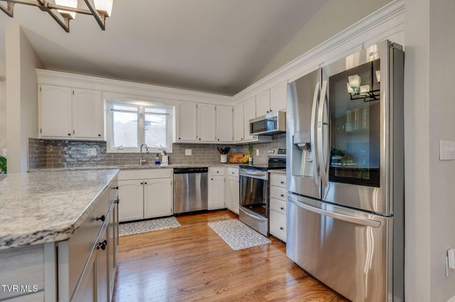 3706 Kimrod Drive, Johnson City, TN 37601