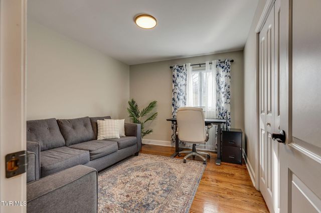 3706 Kimrod Drive, Johnson City, TN 37601