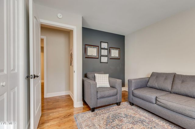 3706 Kimrod Drive, Johnson City, TN 37601