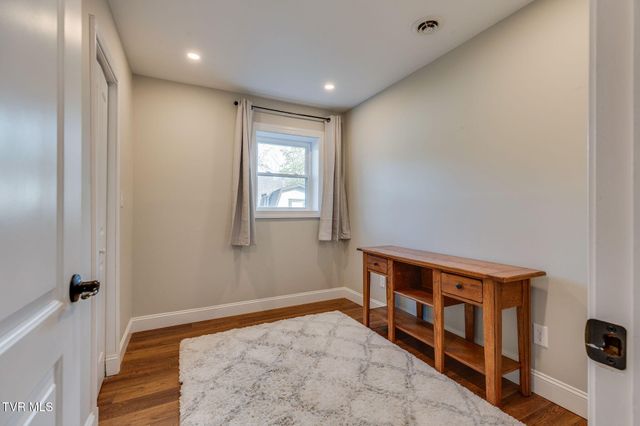 3706 Kimrod Drive, Johnson City, TN 37601