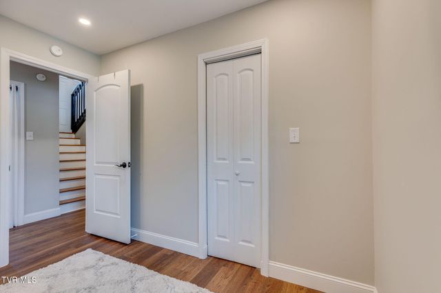 3706 Kimrod Drive, Johnson City, TN 37601