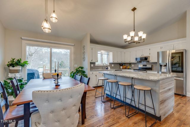 3706 Kimrod Drive, Johnson City, TN 37601