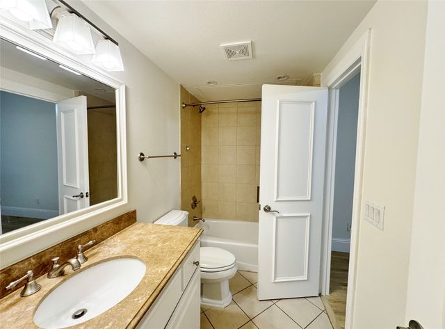 4144 Grassmere Lane 3, University Park, TX 75205