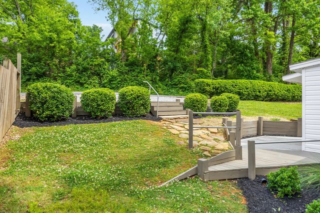 1106 Ashmore Avenue, Chattanooga, TN 37415
