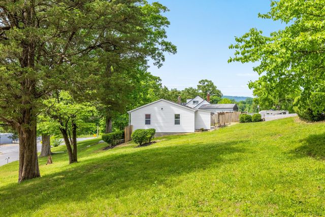 1106 Ashmore Avenue, Chattanooga, TN 37415