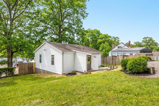 1106 Ashmore Avenue, Chattanooga, TN 37415