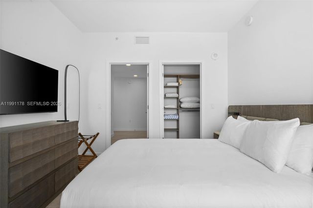 580 72nd St 1402, Miami Beach, FL 33141
