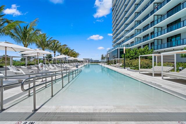 580 72nd St 1402, Miami Beach, FL 33141