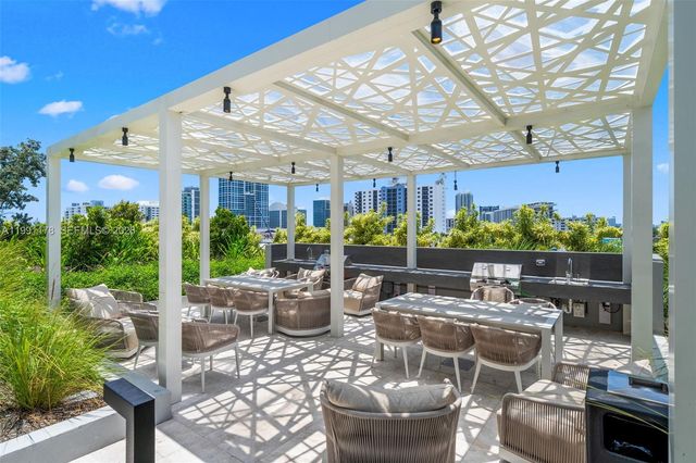 580 72nd St 1402, Miami Beach, FL 33141
