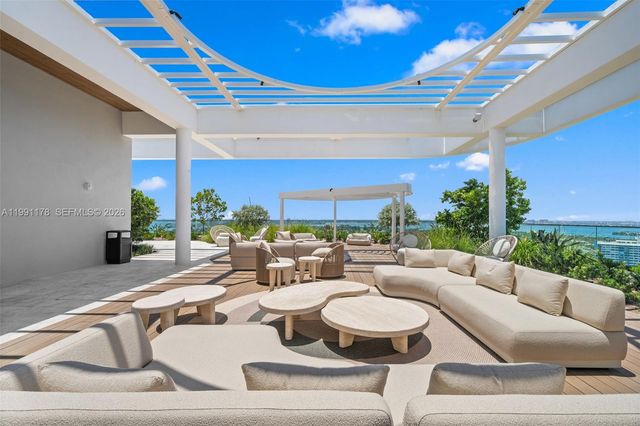 580 72nd St 1402, Miami Beach, FL 33141