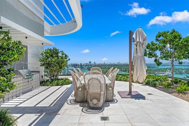 580 72nd St 1402, Miami Beach, FL 33141