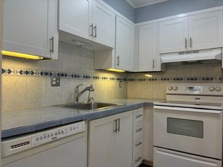 2831 Somerset Dr 106, Lauderdale Lakes, FL 33311