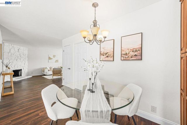 2375 Goldcrest Circle, Pleasanton, CA 94566