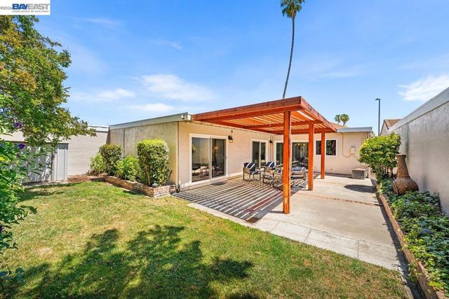2375 Goldcrest Circle, Pleasanton, CA 94566