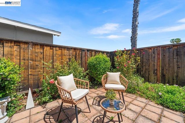 2375 Goldcrest Circle, Pleasanton, CA 94566