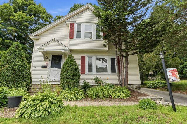 31 Wildrose Ave, Worcester, MA 01602