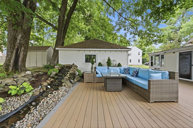 31 Wildrose Ave, Worcester, MA 01602