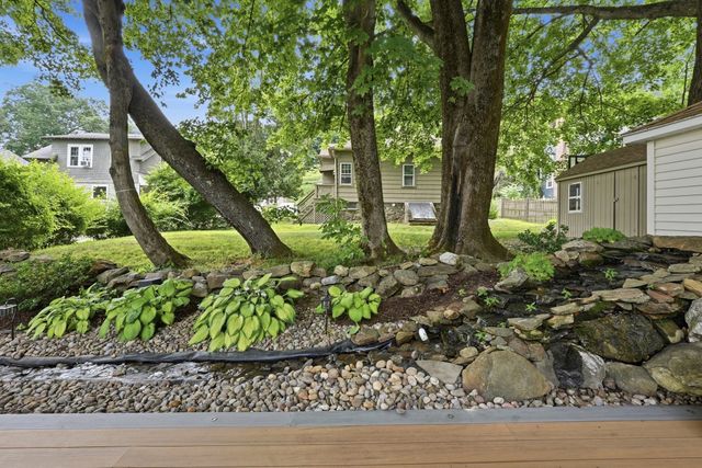 31 Wildrose Ave, Worcester, MA 01602