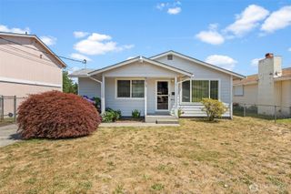 8015 S Ainsworth Avenue, Tacoma, WA 98408