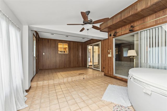 219 Ottawa Drive, Troy, MI 48085