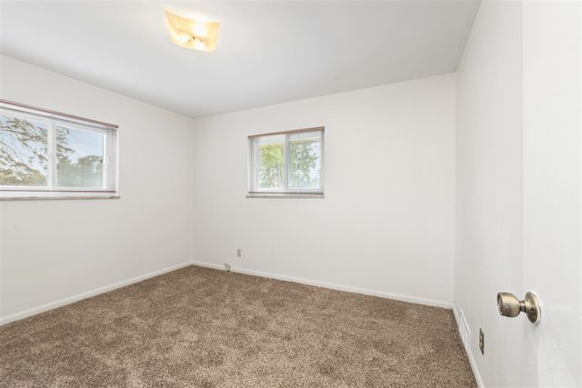 219 Ottawa Drive, Troy, MI 48085