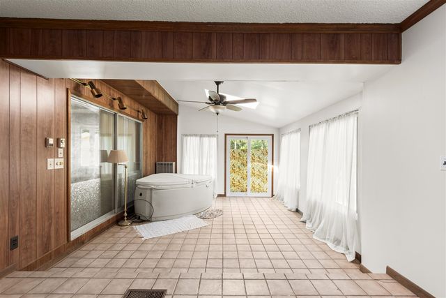 219 Ottawa Drive, Troy, MI 48085