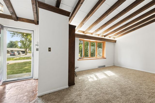 219 Ottawa Drive, Troy, MI 48085