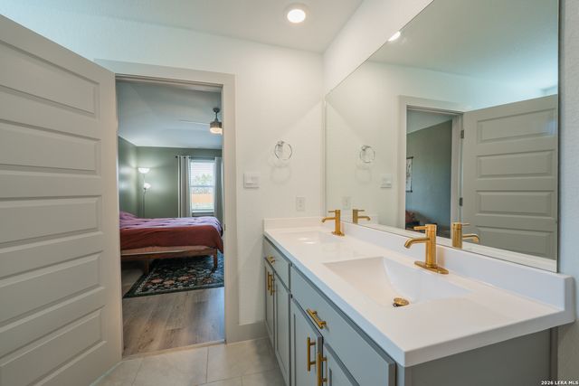 29117 Rock, Bulverde, TX 78163