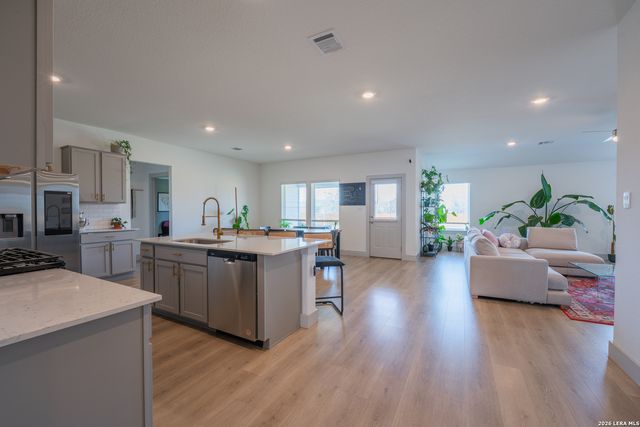 29117 Rock, Bulverde, TX 78163