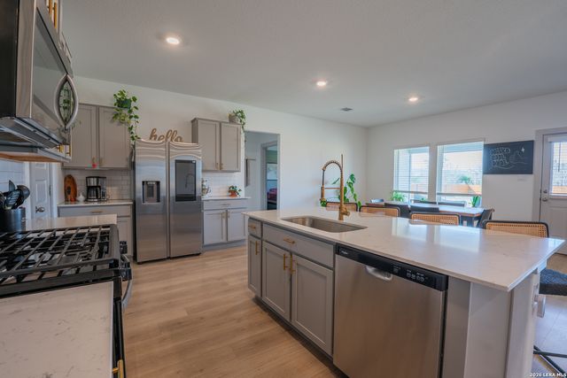 29117 Rock, Bulverde, TX 78163