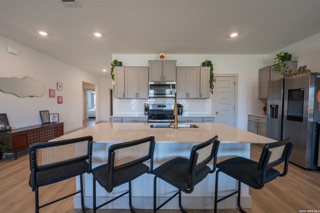 29117 Rock, Bulverde, TX 78163