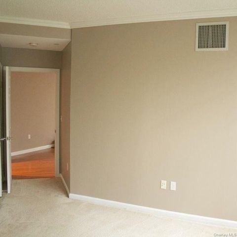 300 Mamaroneck Avenue 201, White Plains, NY 10605