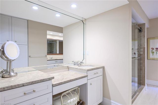 102 Wilderness DR 2114, Naples, FL 34105