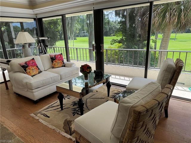 102 Wilderness DR 2114, Naples, FL 34105