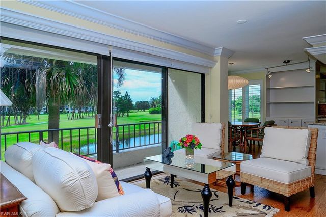 102 Wilderness DR 2114, Naples, FL 34105