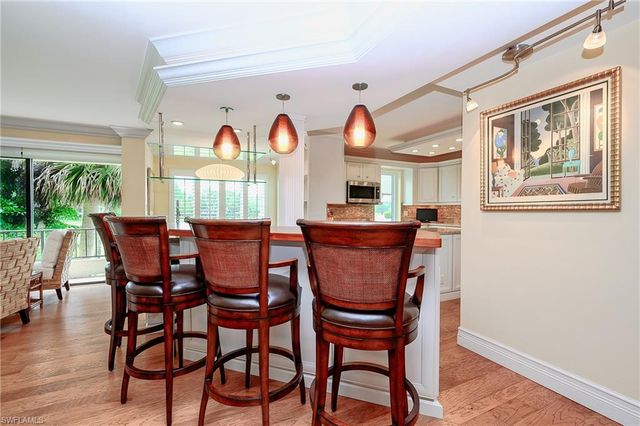 102 Wilderness DR 2114, Naples, FL 34105