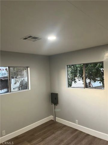 8305 Atlantic 4, Cudahy, CA 90201