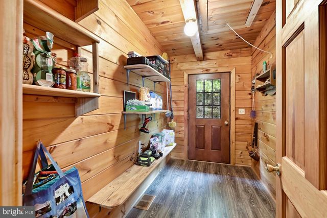 34971 CHARLES TOWN PIKE, Purcellville, VA 20132