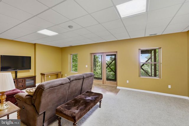 34971 CHARLES TOWN PIKE, Purcellville, VA 20132