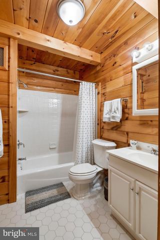 34971 CHARLES TOWN PIKE, Purcellville, VA 20132