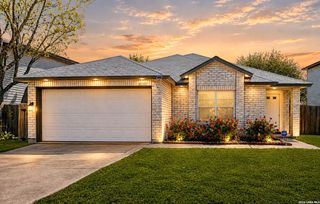 8050 Chestnut Cape, Converse, TX 78109