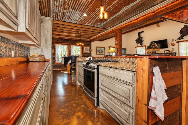 7245 County Road 4095, Kaufman, TX 75142