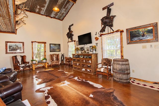 7245 County Road 4095, Kaufman, TX 75142