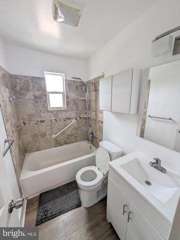 5802 8TH ST NE, Washington, DC 20011